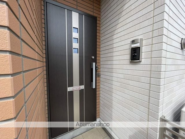 スパライ銀世VIの玄関写真