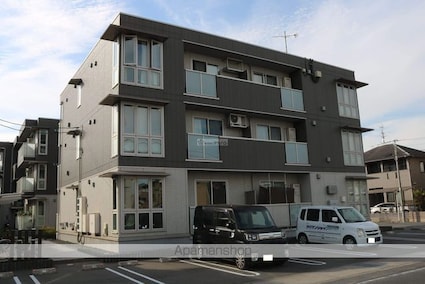 ヴィルヌーヴ　アン[2LDK/63.86m2]の外観1