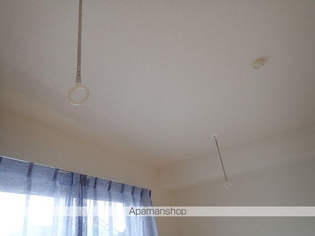 ソレイユ新吉田東の内装写真