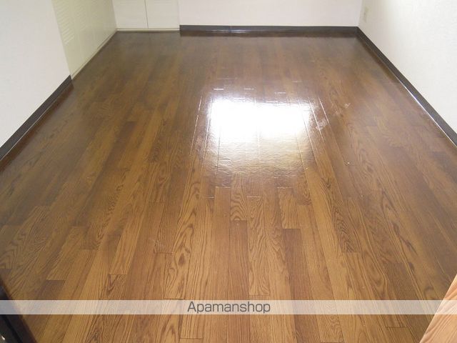 フレアコート京橋の内装写真