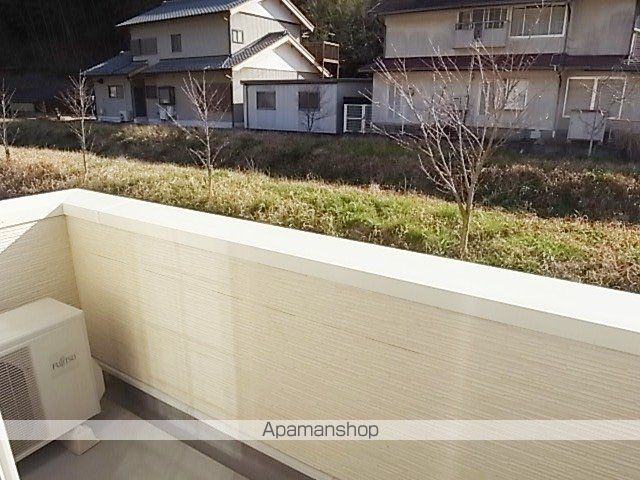 プレジャー アイの内装写真