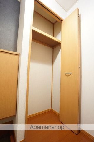 CREST西小針台の内装写真