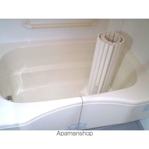 コンフォリア三宿の内装写真
