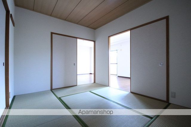ルミエール西緑丘の内装写真
