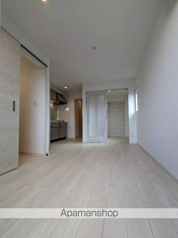 G−SMART和白の内装写真