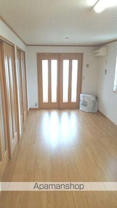 フィオーレ．Ｋ　Ｂ[2LDK/56.6m2]のリビング・居間