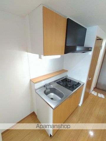 ロイヤルクイーンズパーク吹田片山町の内装写真