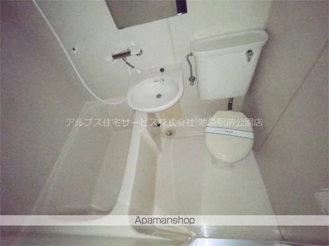 西ビルの内装写真