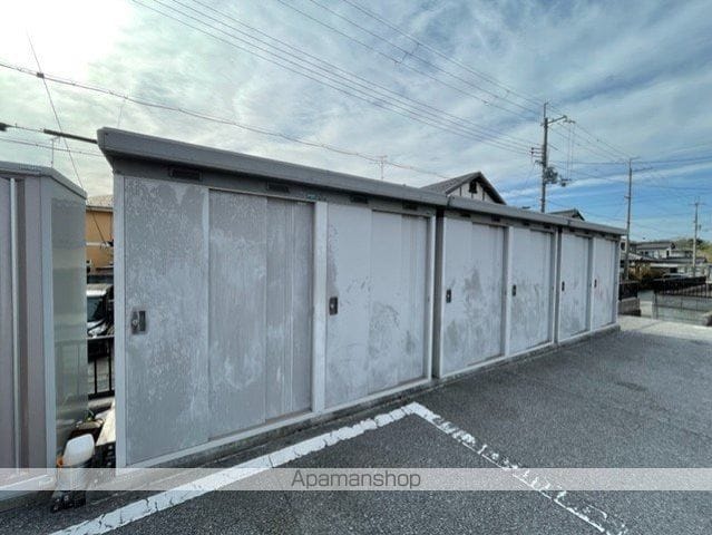パルテール近江の玄関写真