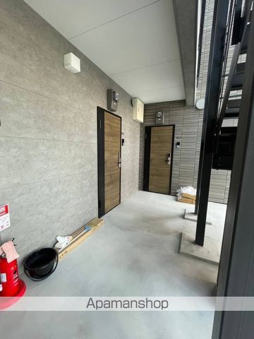 T−REGNO鳥栖の玄関写真