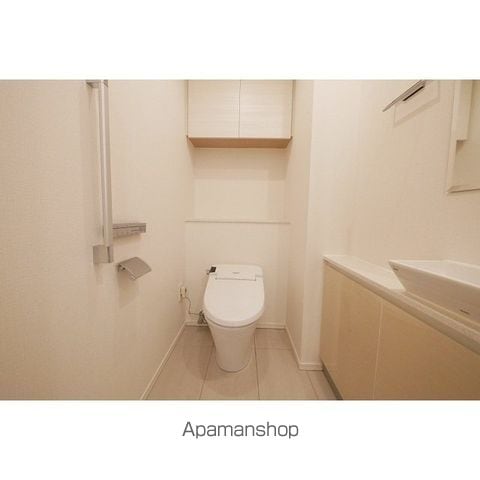 コンフォリア新宿イーストサイドタワーの内装写真