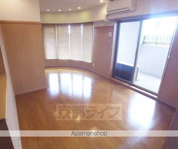 パインフィールド洛東の内装写真