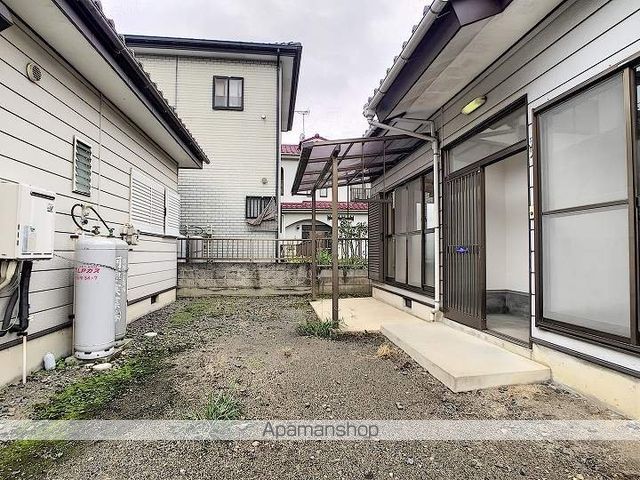 古河市 1階建 築32年の玄関写真