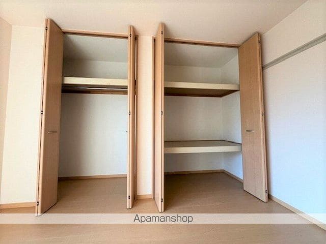 リビングタウン田代外町 A棟の内装写真