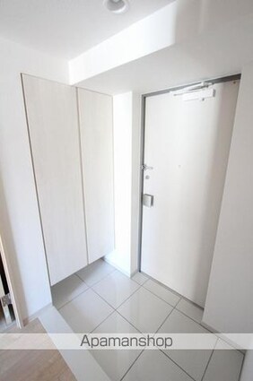 香川県高松市錦町１丁目[2LDK/60.2m2]の玄関