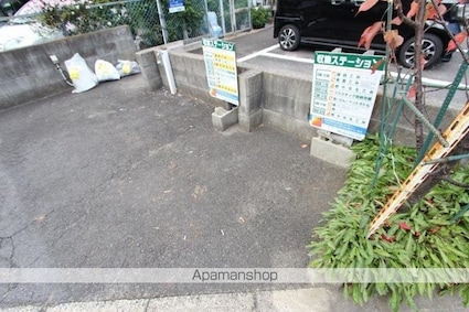 グランドメゾン松島[2LDK/50.63m2]の共用部1