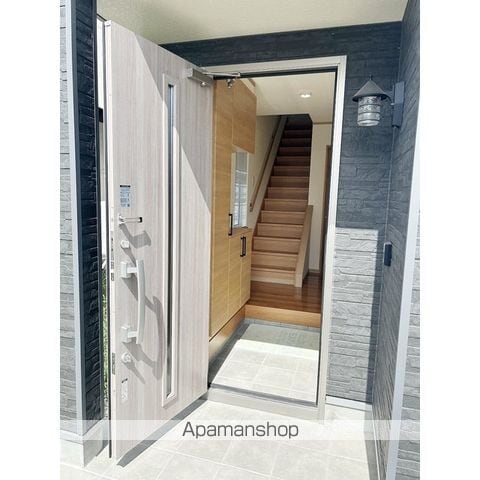 北見市 2階建 築2年の内装写真