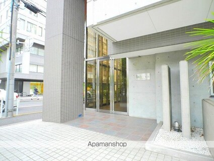 東京都新宿区市谷本村町[1K/28.46m2]の外観3