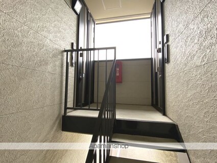 ハイツｊ＆ｔ[1LDK/36.9m2]のエントランス2