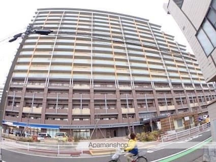 ロイヤルパークスＥＲ万代[2LDK/64.72m2]の外観1