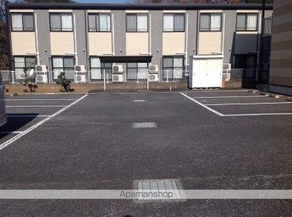 レオパレスナチュール[1K/23.18m2]の駐車場