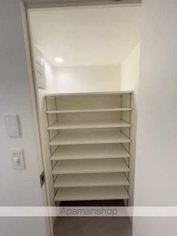 クロスレジデンス阿波座の内装写真
