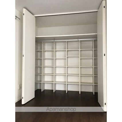 プティ・ピスィーヌ[1LDK/40.75m2]の収納