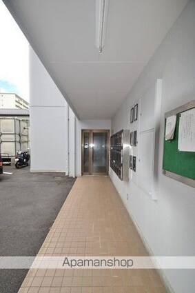 広島県広島市中区舟入南３丁目[2LDK/55m2]の共用部1