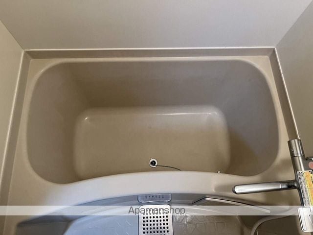 ジョイナス四ツ葉町 A棟の内装写真