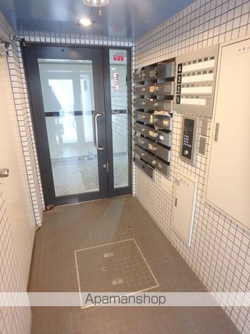 裏参道テラスの玄関写真