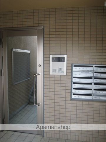 プロスパー水堀の玄関写真