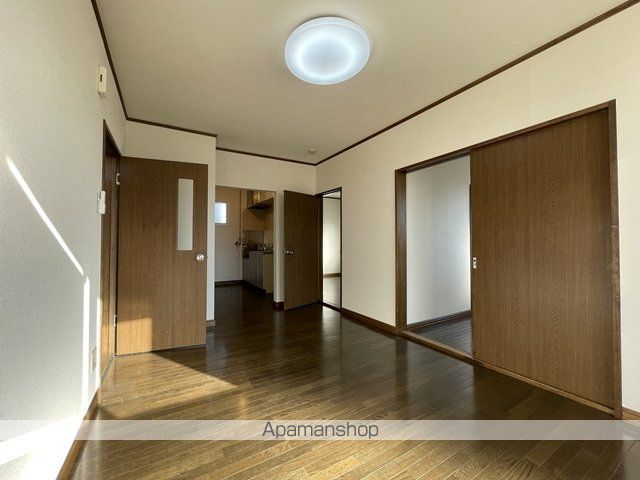 ウエストフィールドの内装写真
