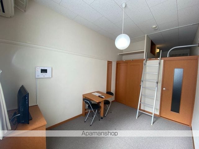レオパレス向が丘IIの内装写真