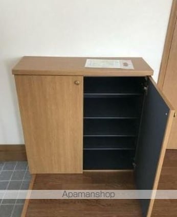 ニューピアパークⅠ　ＡＢＣＤ[2DK/35m2]の玄関