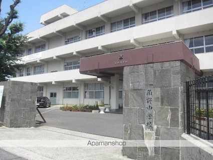 ロイヤルハウス西泉壱番館[2LDK/53.02m2]の周辺2