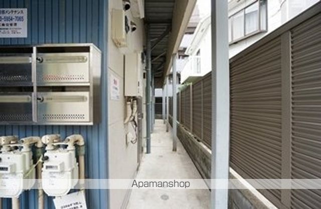 スリーワンの内装写真