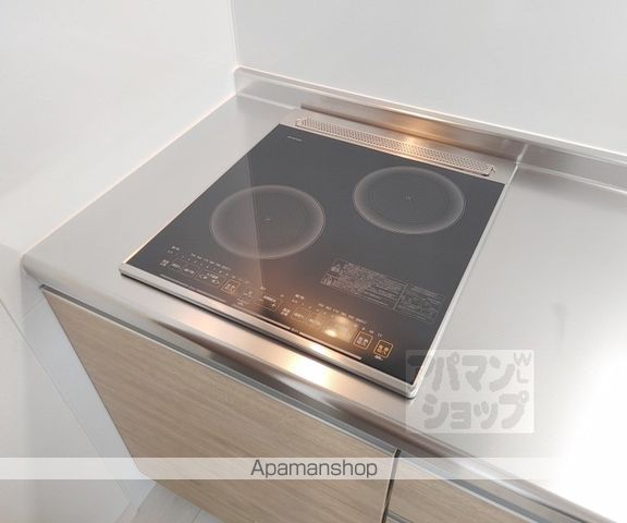 F ASECIA POLAKEの内装写真
