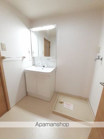 キッシングラミー Bの内装写真