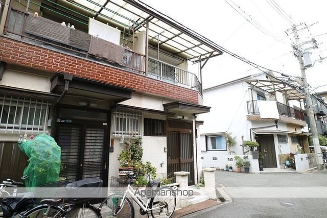 西田中町貸家の外観写真