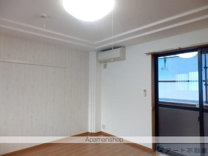 メゾン・ド・ピア[1K/28.56m2]のリビング・居間