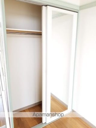 ロイヤル岩切Ⅱ[1K/23.18m2]の収納
