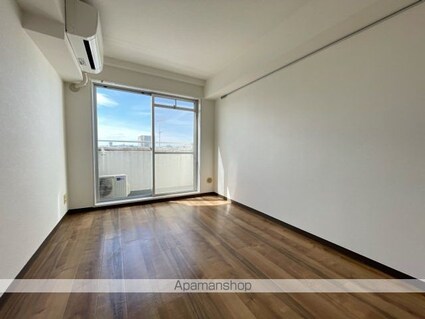 スカイコート白楽Ｂ号棟[1R/16.25m2]のリビング・居間