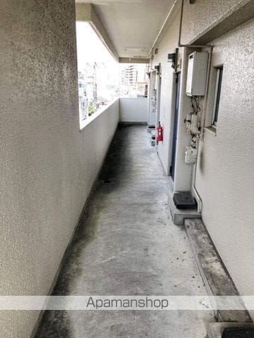 サンシャインハイツBの玄関写真