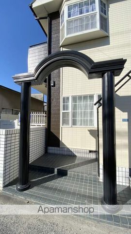 奥田西町第1レジデンスの玄関写真