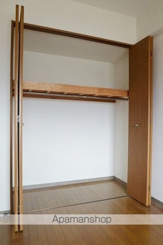 クレストールの内装写真