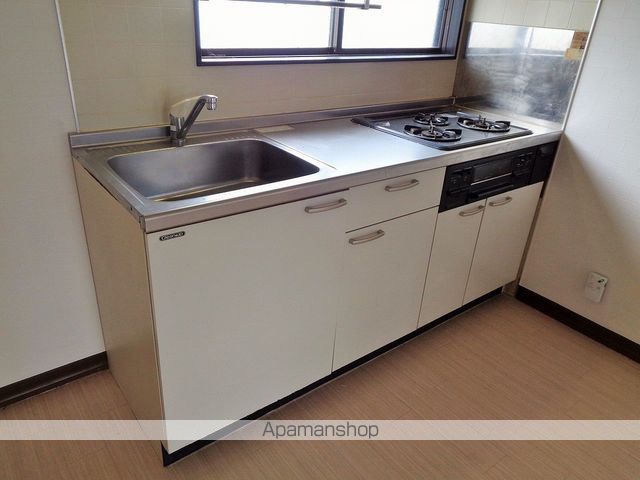 エトワール三津屋C棟の内装写真