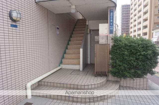 幸レジデンスの玄関写真