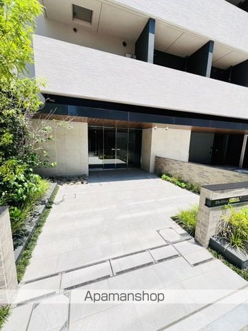Brillia ist 上野稲荷町の外観写真
