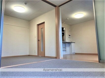 レオパレスＳＥＩＺＡＮＳＯＵ[2DK/43.47m2]のリビング・居間2