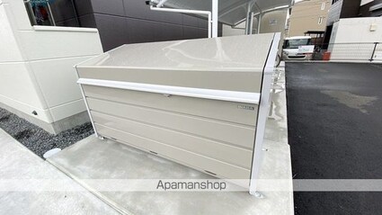 オンユアマーク[1LDK/44.61m2]の共用部2